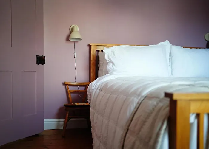 Northdene Cottage - Cosy Old Fisherman\'S Cottage Two Mins From Sea - Free Parking - Wood Burning Stove - Roll Top Bath - Dog Friendly