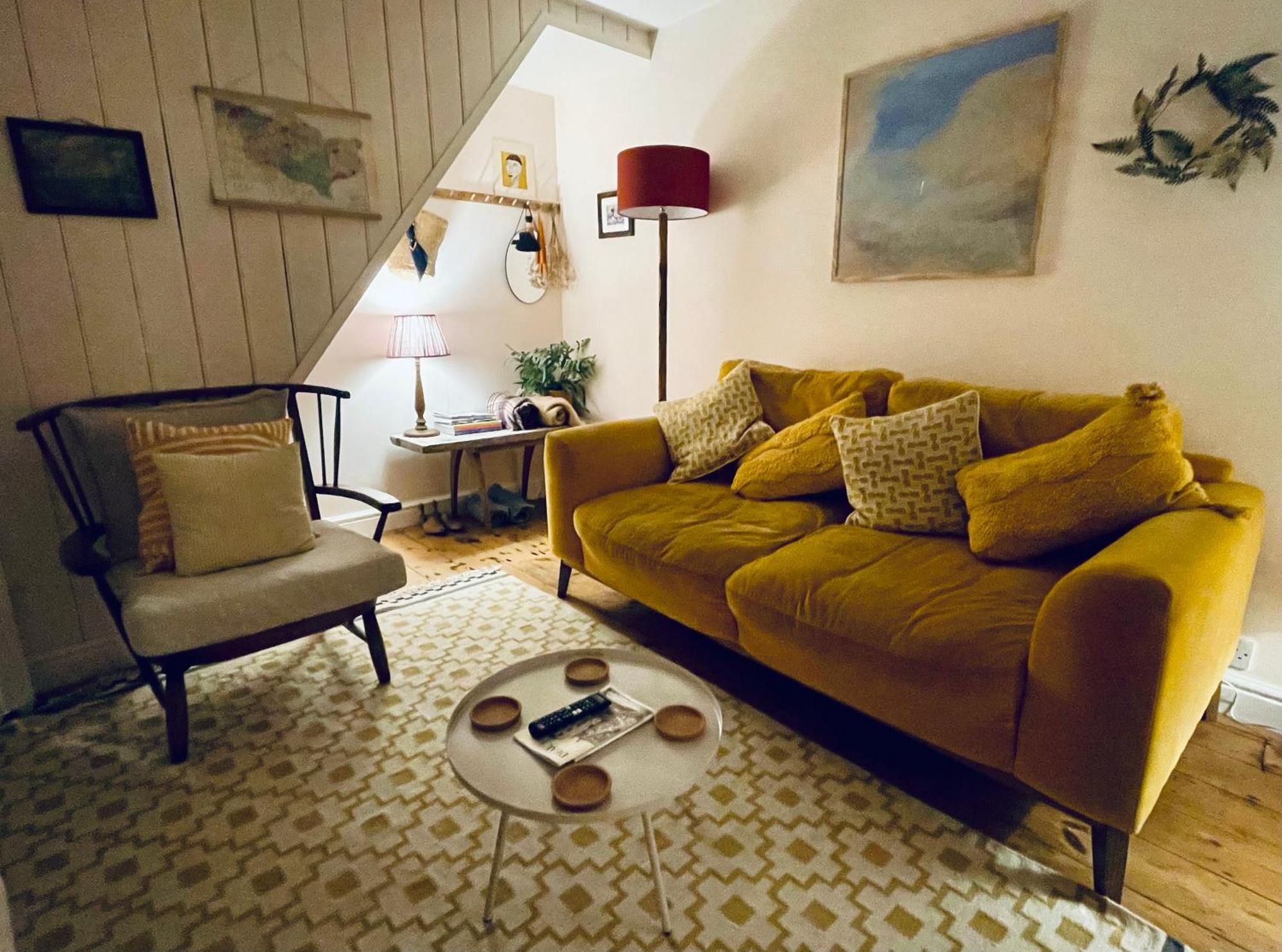 Northdene Cottage: Cozy Seaside Retreat With Woodburning Charm Holiday home *